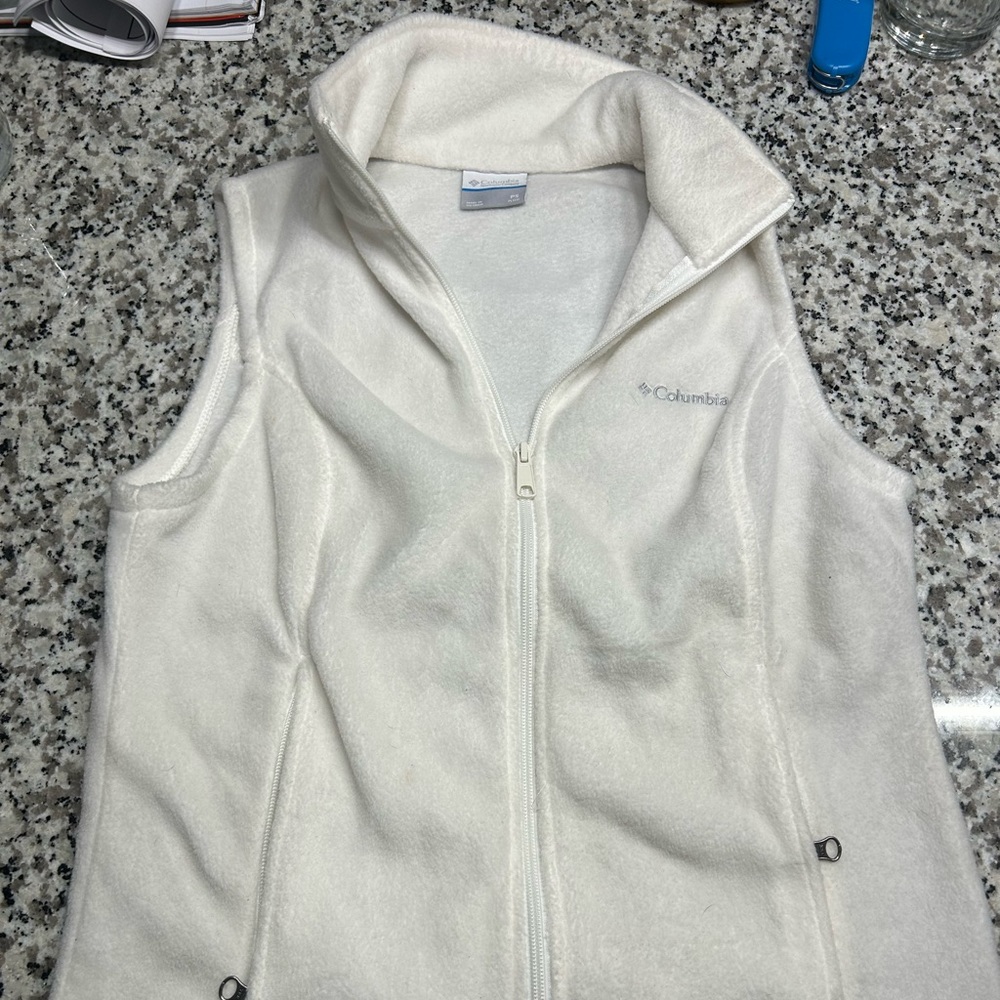 White Columbia Vest - Women’s